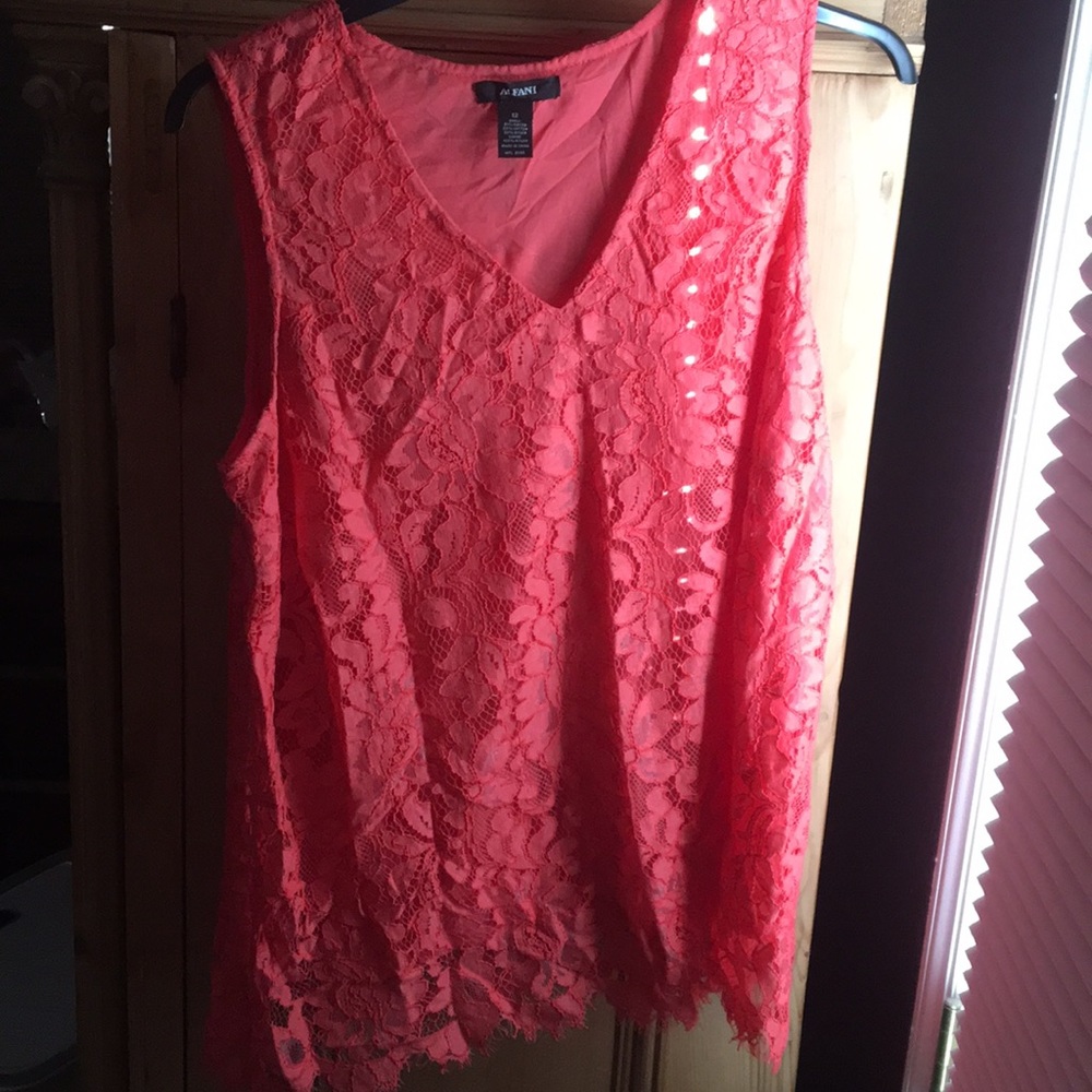 Women’s blouse
